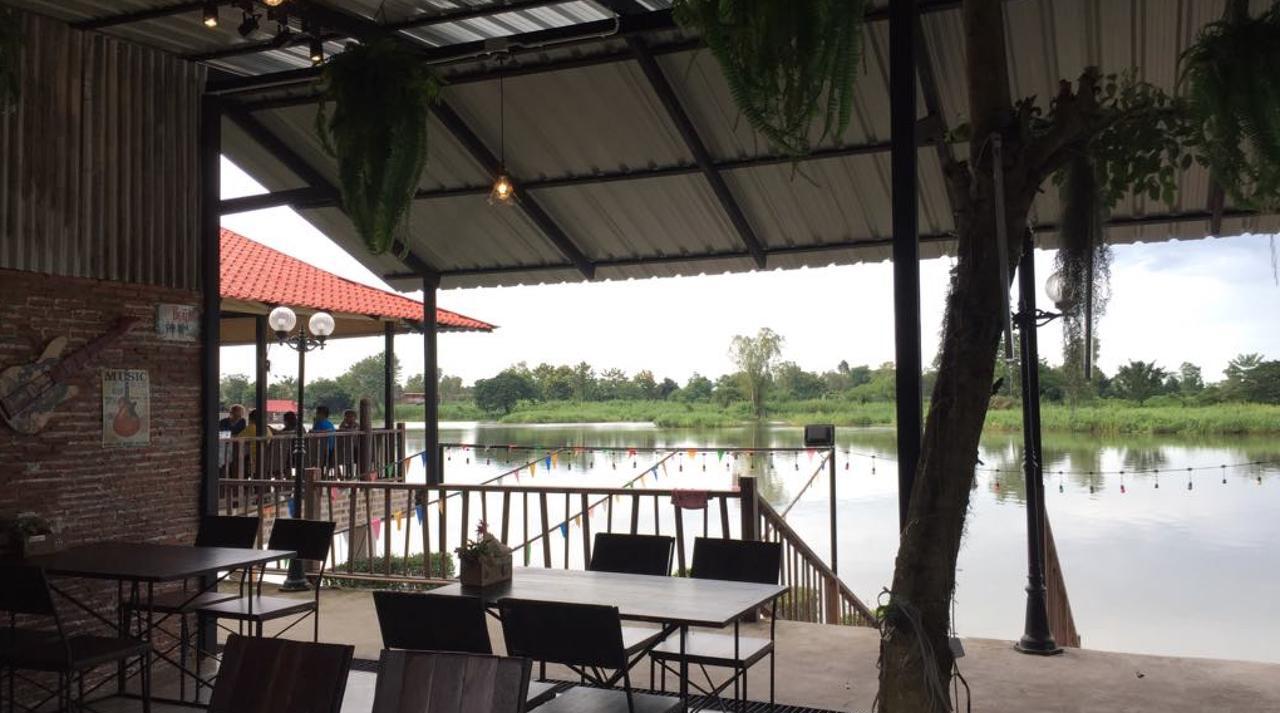 Maeping Mango Riverside Resort Kamphaeng Phet Exterior foto